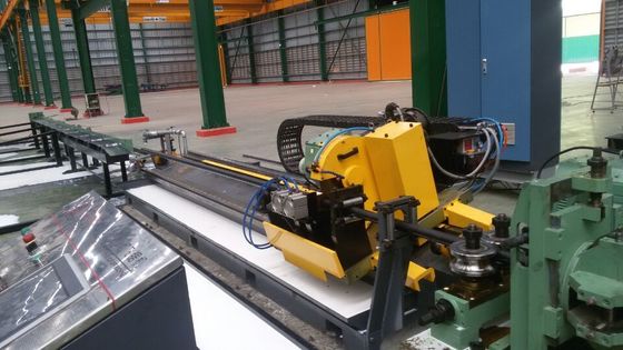 Εξοπλισμός για τη σχηματισμό κυλίνδρων ανοιχτού προφίλ από χάλυβα για την παραγωγή βιομηχανικών σωλήνων και δομικών προφίλ