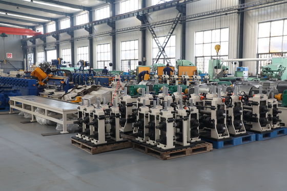 Καυτός - κυλημένη μηχανή κυλινδρικών μύλων χάλυβα, ρόλος που διαμορφώνει τη μηχανή για την κατασκευή