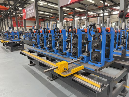 Μηχανή βιομηχανικής συγκολλημένης μηχανής μύλου προσαρμοζόμενου μεγέθους για παραγωγή στρογγυλών, τετράγωνων και ορθογώνιων σωλήνων